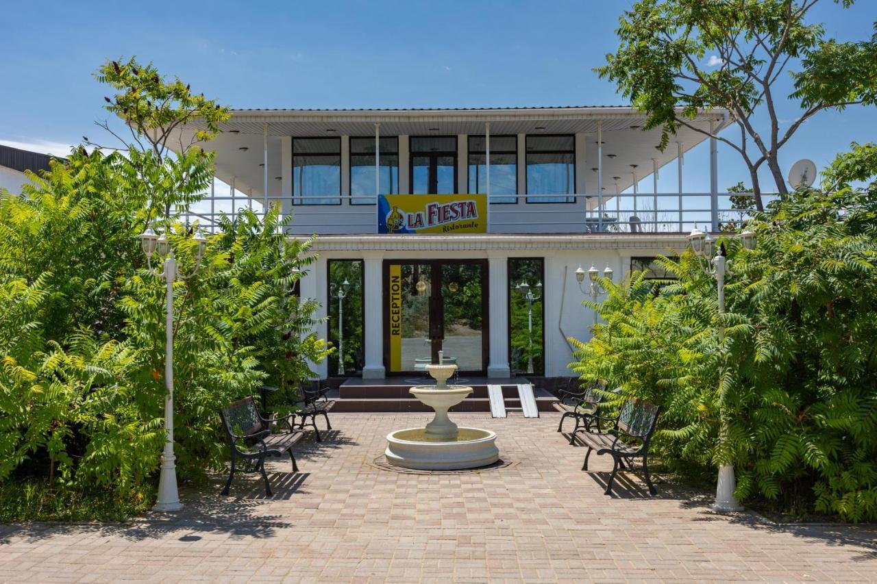 La Dolce Vita Resort Kapčagaj Exteriér fotografie