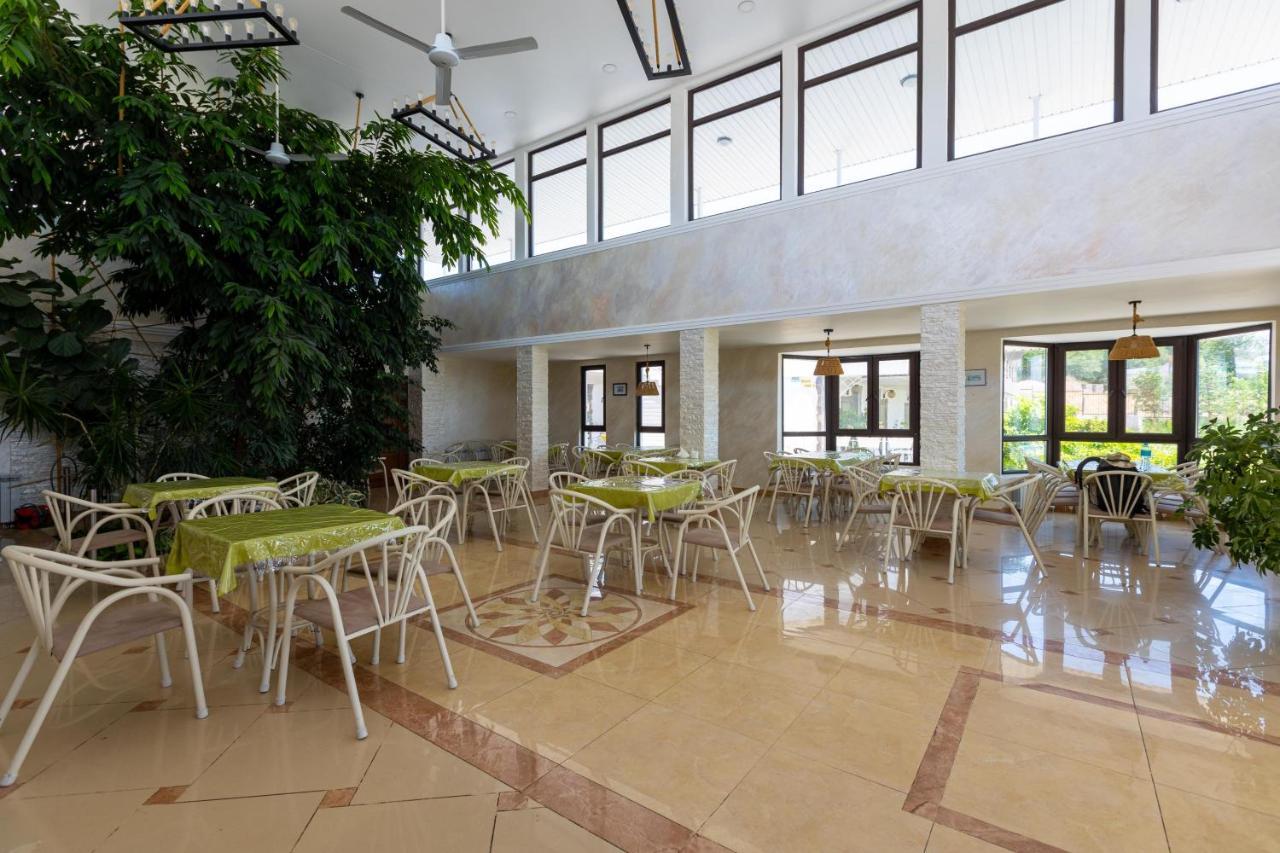 La Dolce Vita Resort Kapčagaj Exteriér fotografie
