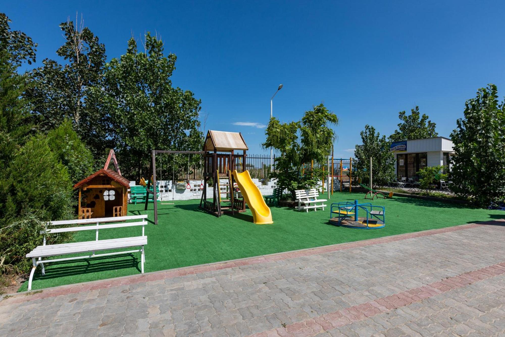 La Dolce Vita Resort Kapčagaj Exteriér fotografie