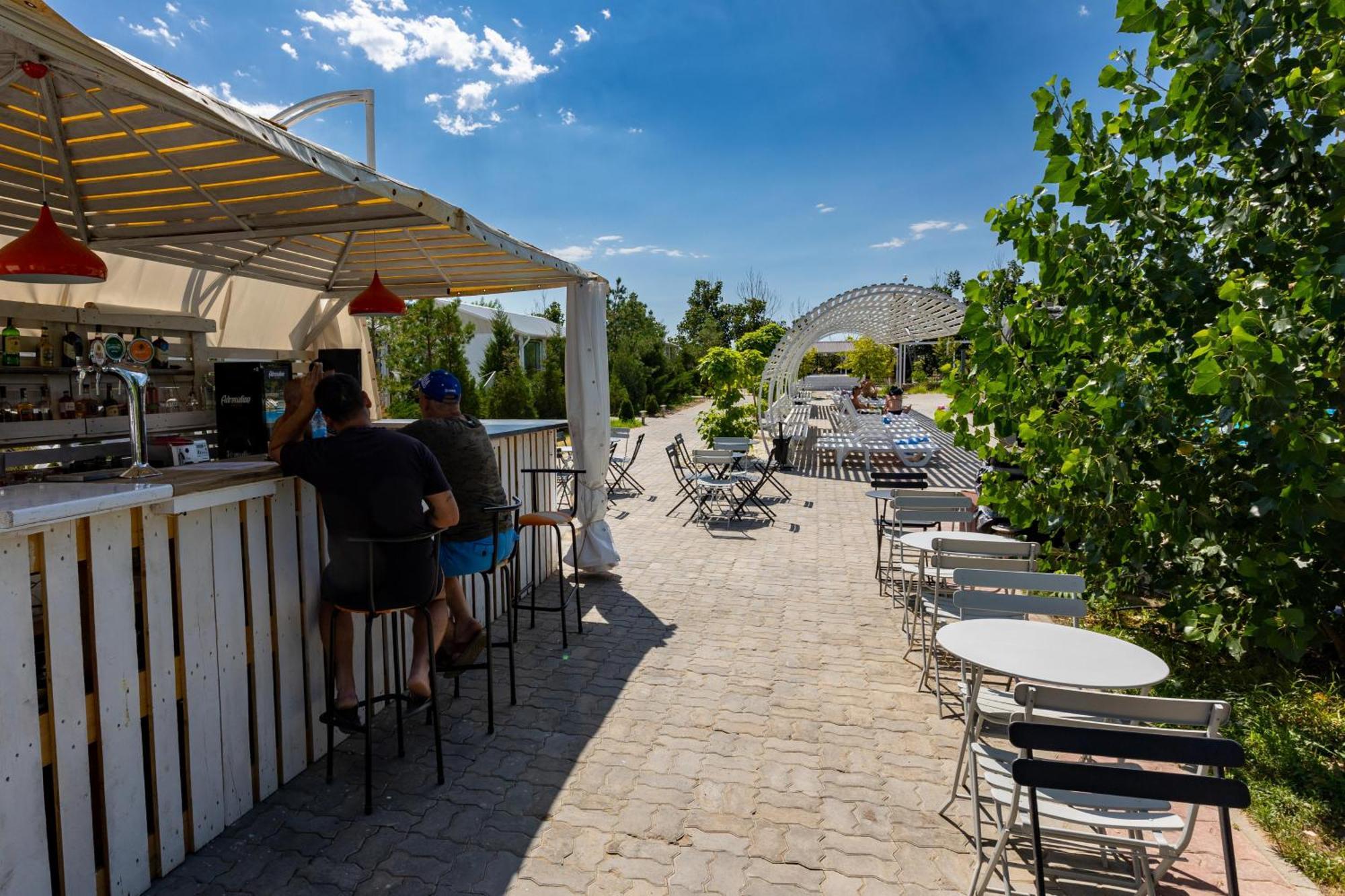 La Dolce Vita Resort Kapčagaj Exteriér fotografie